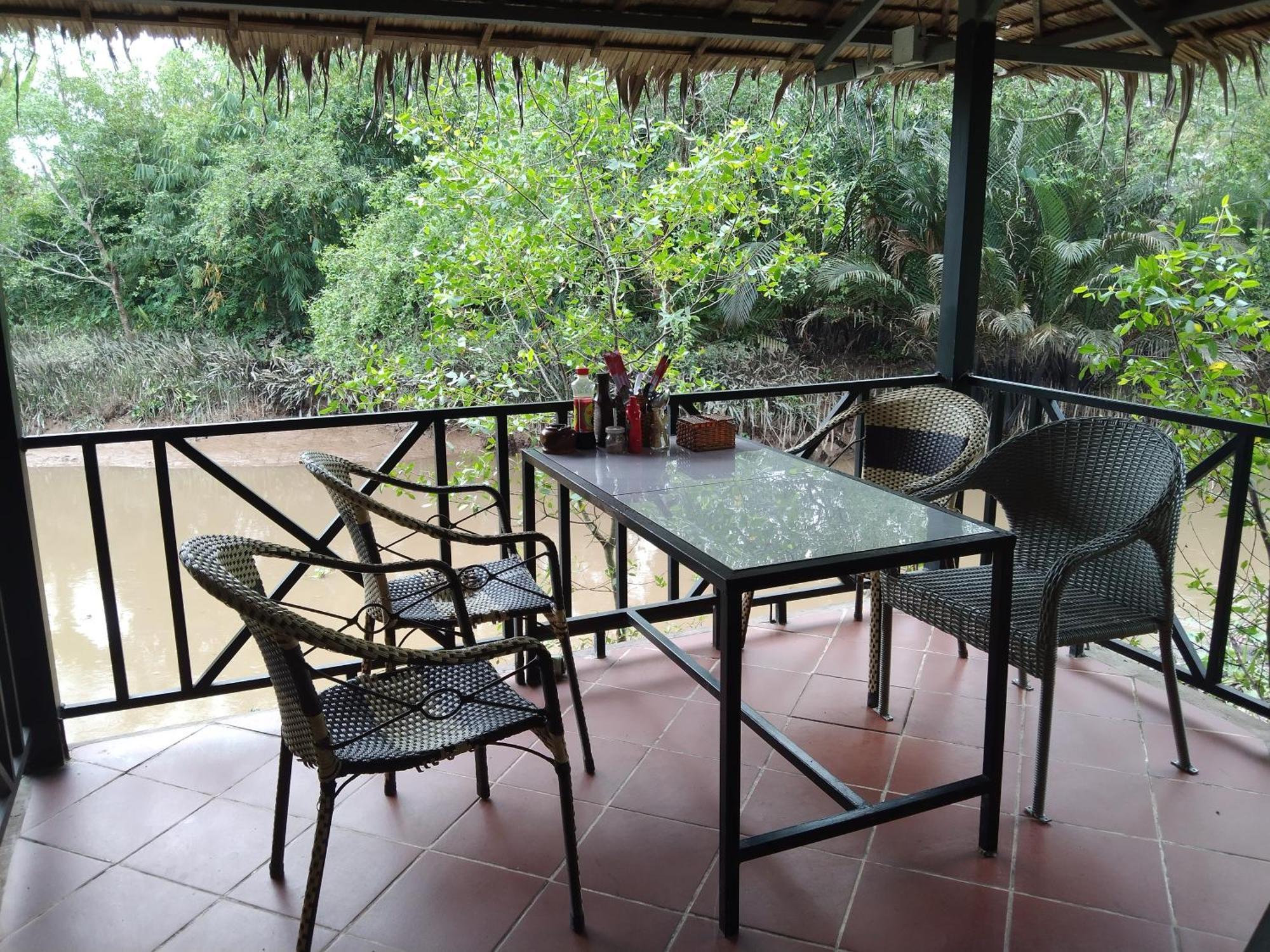 Quoc Phuong Riverside Homestay Ben Tre Exterior foto